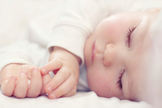 Tips for Bottle-Feeding a Newborn Baby